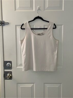 Chico's Scoop Neck Tank Top in Light Cream